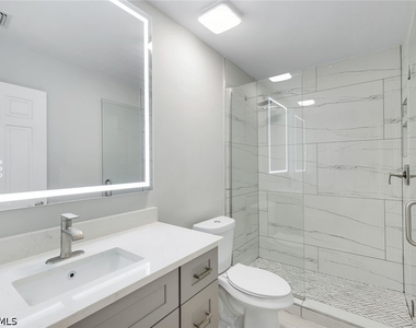 3051 Sandpiper Bay Circle - Photo Thumbnail 24