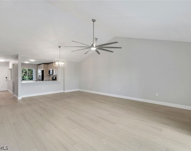 3051 Sandpiper Bay Circle - Photo Thumbnail 15