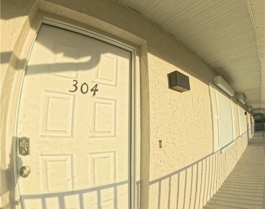 3051 Sandpiper Bay Circle - Photo Thumbnail 7