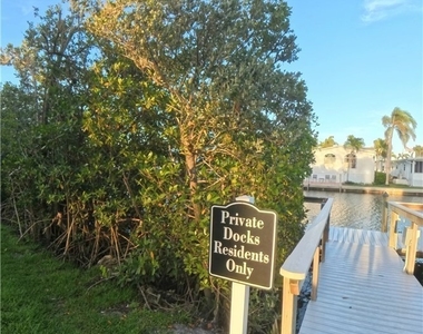 3051 Sandpiper Bay Circle - Photo Thumbnail 23
