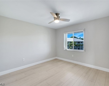 3051 Sandpiper Bay Circle - Photo Thumbnail 23
