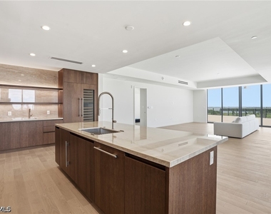 5100 Seagrass Boulevard - Photo Thumbnail 15