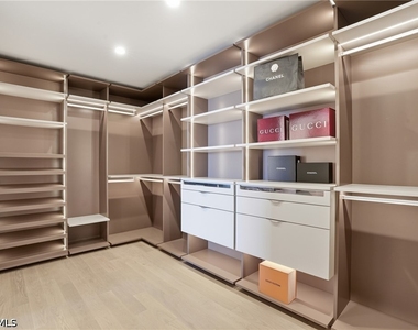 5100 Seagrass Boulevard - Photo Thumbnail 6