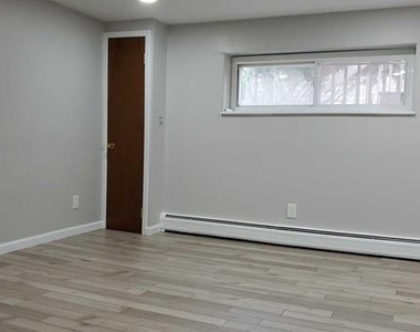 450 Tappan - Photo Thumbnail 14