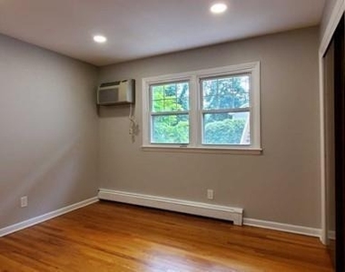 450 Tappan - Photo Thumbnail 10