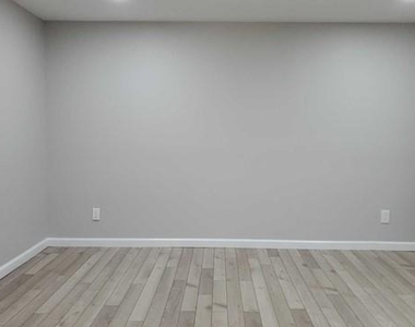 450 Tappan - Photo Thumbnail 9