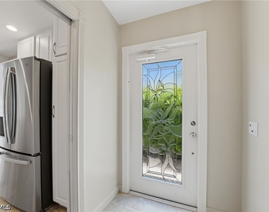 28207 Islet Trail - Photo Thumbnail 8