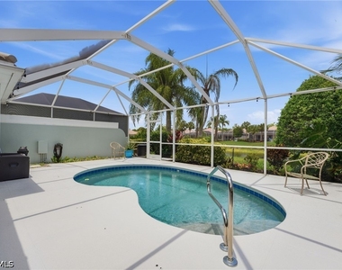 28207 Islet Trail - Photo Thumbnail 24