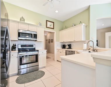 2259 Island Cove Circle - Photo Thumbnail 12
