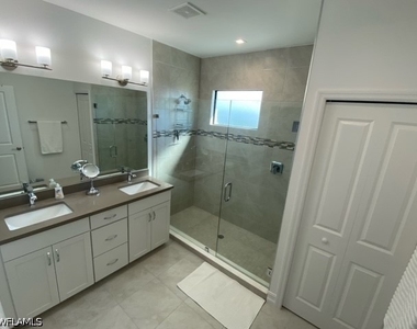 7596 Morgan Way - Photo Thumbnail 15