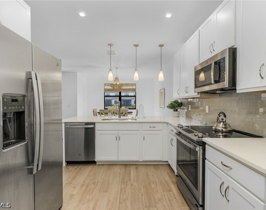 7596 Morgan Way - Photo Thumbnail 12