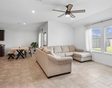 7510 Carson Court - Photo Thumbnail 6