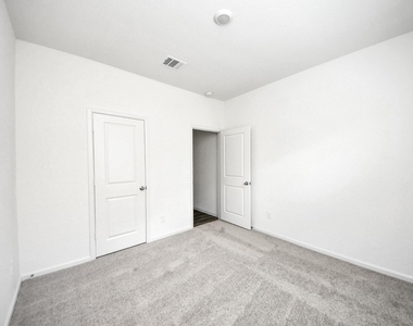 10307 Malta Trace Drive - Photo Thumbnail 21