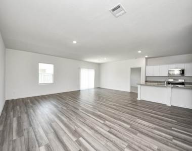 10307 Malta Trace Drive - Photo Thumbnail 6