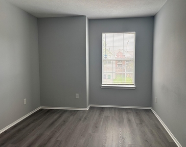 13642 Rural Oak Street - Photo Thumbnail 23