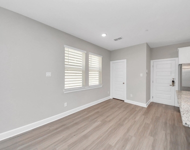 5300 Berkeley Knoll Circle - Photo Thumbnail 13