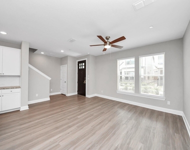 5300 Berkeley Knoll Circle - Photo Thumbnail 6