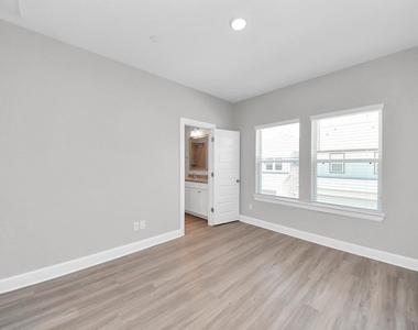 5300 Berkeley Knoll Circle - Photo Thumbnail 27