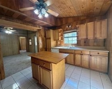 17901 Pine Street - Photo Thumbnail 13