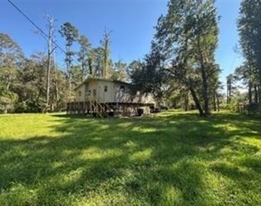 17901 Pine Street - Photo Thumbnail 3