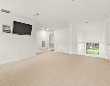 8 Greentwig Place - Photo Thumbnail 23