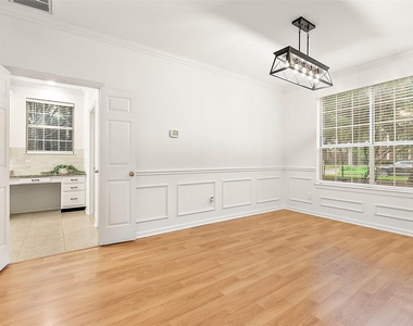 8 Greentwig Place - Photo Thumbnail 6
