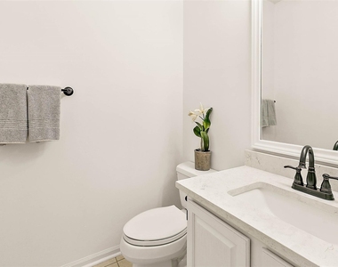 8 Greentwig Place - Photo Thumbnail 27