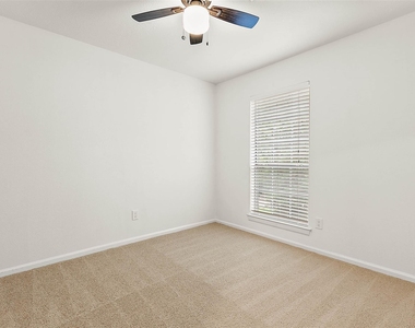 8 Greentwig Place - Photo Thumbnail 28