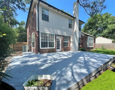 8 Greentwig Place - Photo Thumbnail 32