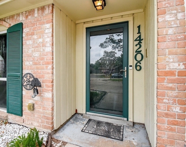 14206 Ella Lee Lane - Photo Thumbnail 2