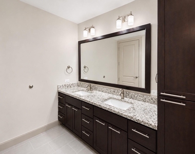 9787 Katy Freeway - Photo Thumbnail 5