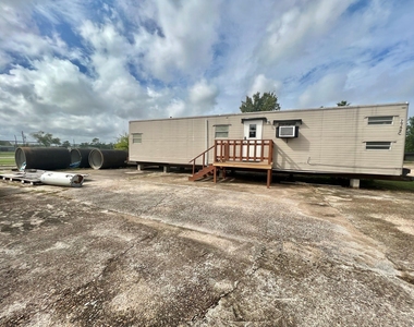 2749 Wagon Trail Road - Photo Thumbnail 1