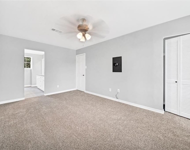 18035 Rolling Creek Drive - Photo Thumbnail 13