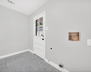 18035 Rolling Creek Drive - Photo Thumbnail 19