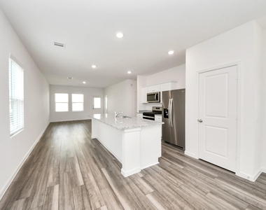 10308 Tuscan Valley Drive - Photo Thumbnail 10