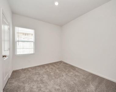 10308 Tuscan Valley Drive - Photo Thumbnail 23