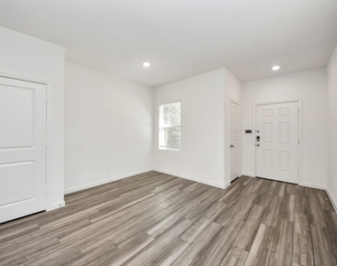 10308 Tuscan Valley Drive - Photo Thumbnail 8