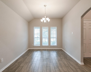 2233 Garden Square Path - Photo Thumbnail 9