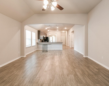 2233 Garden Square Path - Photo Thumbnail 16