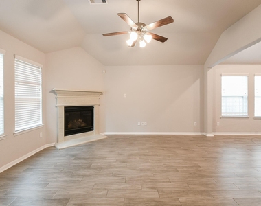 2233 Garden Square Path - Photo Thumbnail 13