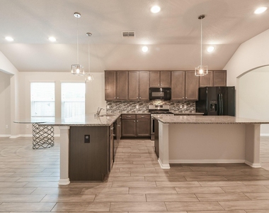 2233 Garden Square Path - Photo Thumbnail 24