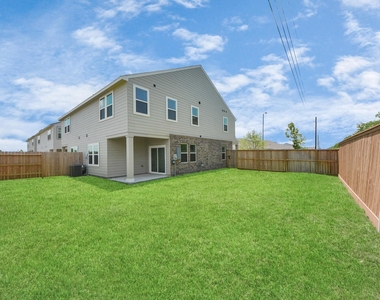 10303 Rose Mar Drive - Photo Thumbnail 2