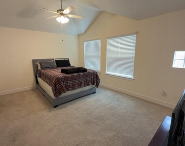 8705 Bryam Street - Photo Thumbnail 9