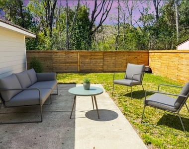 8125 Sunnyhill Street - Photo Thumbnail 9
