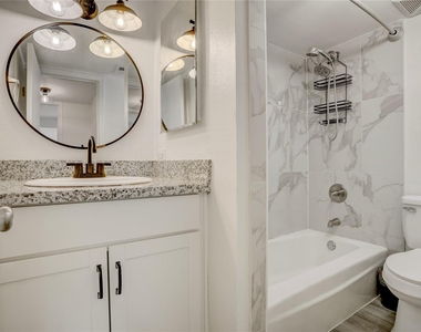 3131 Cummins Street - Photo Thumbnail 9
