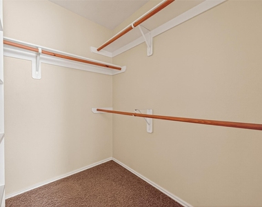 5626 Claybeck Lane - Photo Thumbnail 27