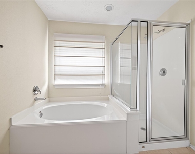 5626 Claybeck Lane - Photo Thumbnail 18
