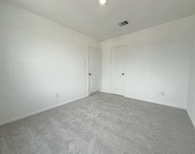6242 Alder Creek Drive - Photo Thumbnail 17
