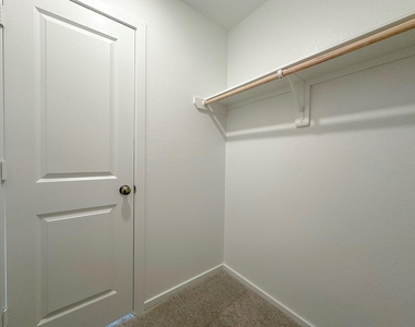 6242 Alder Creek Drive - Photo Thumbnail 20