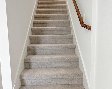 6242 Alder Creek Drive - Photo Thumbnail 10